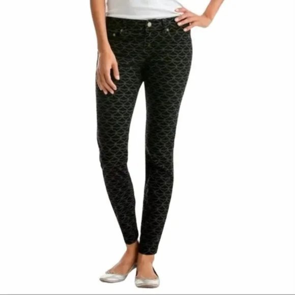 Vineyard Vines Whale Tail Printed Cords Size 4 - Picture 2 of 8